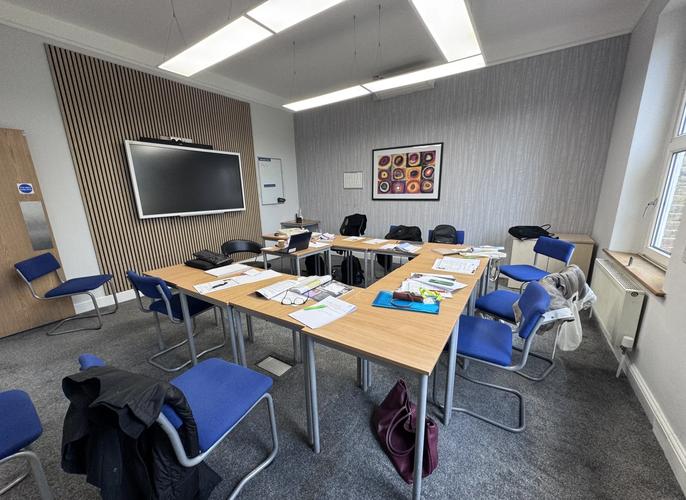 国际语言培训机构为何首选英语？-第1张图片-厚德教育培训