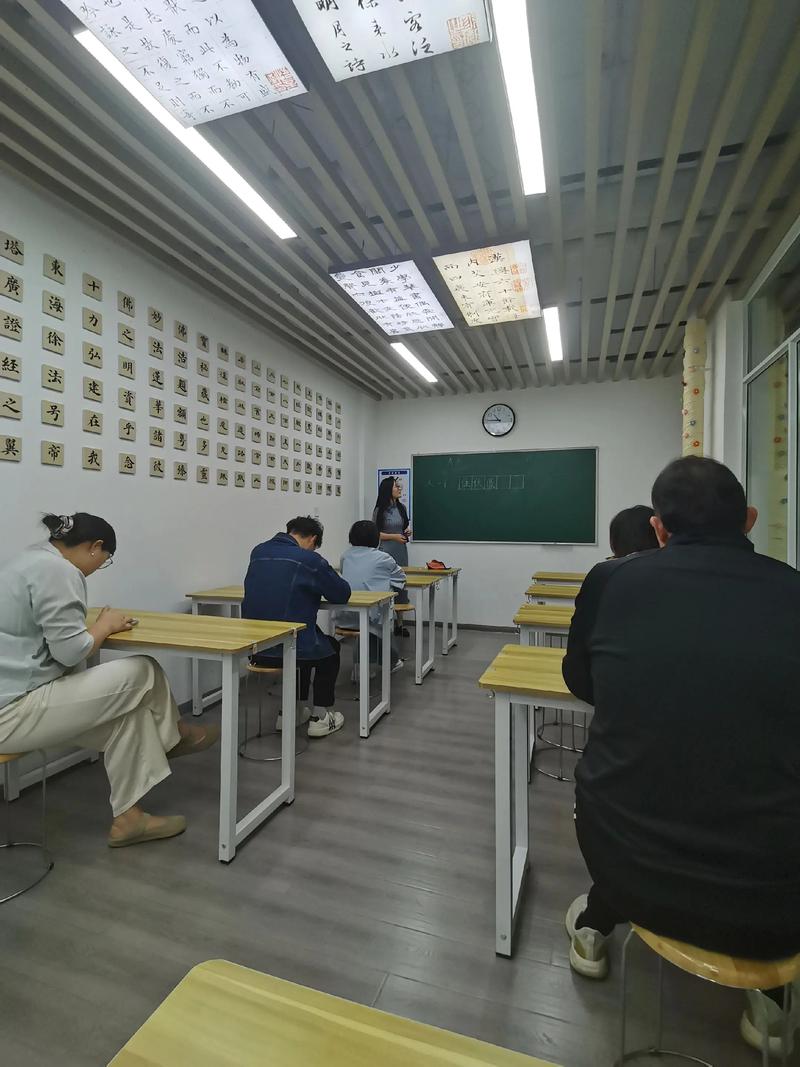 沈阳哪里有成人英语培训-第2张图片-厚德教育培训