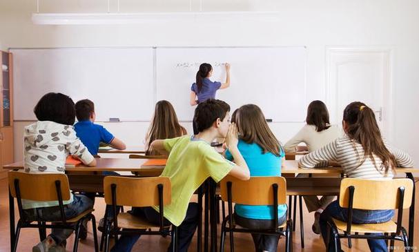 石家庄成人英语教师培训哪里好？-第2张图片-厚德教育培训