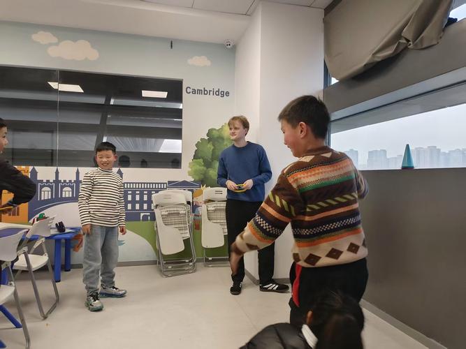 外教英语口语培训哪家好？-第2张图片-厚德教育培训