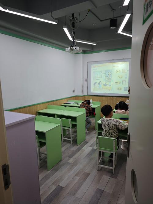 封闭式英语培训学校效果真的好吗？-第3张图片-厚德教育培训