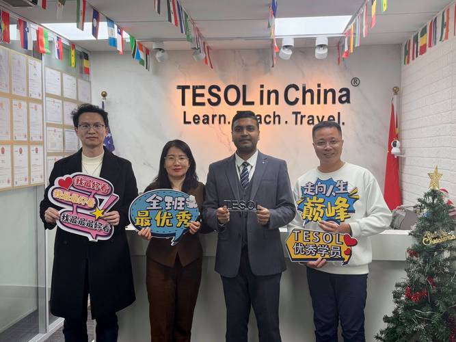 上海英语培训招聘，薪资待遇如何？-第3张图片-厚德教育培训