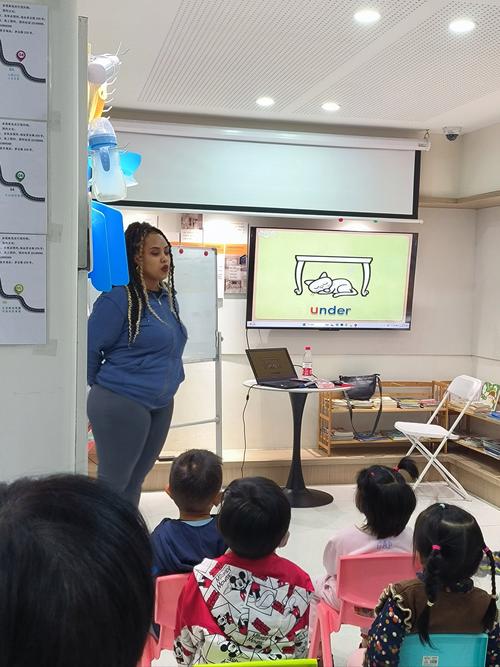 英语培训学校为何没有外教？-第1张图片-厚德教育培训