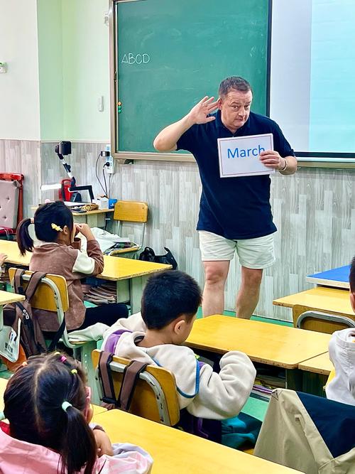 幼儿英语口语培训老师如何选？-第1张图片-厚德教育培训