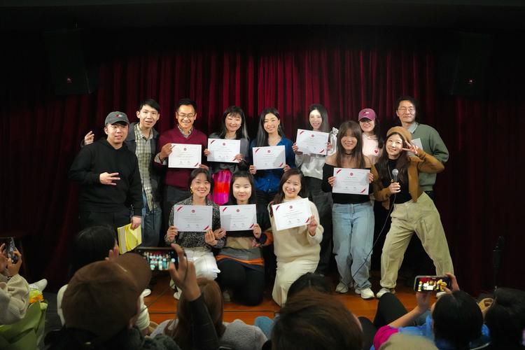 公司英语培训结课表演有何亮点？-第3张图片-厚德教育培训