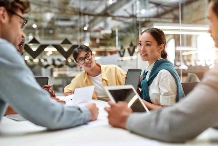 英孚企业英语培训，如何定向定制？-第2张图片-厚德教育培训