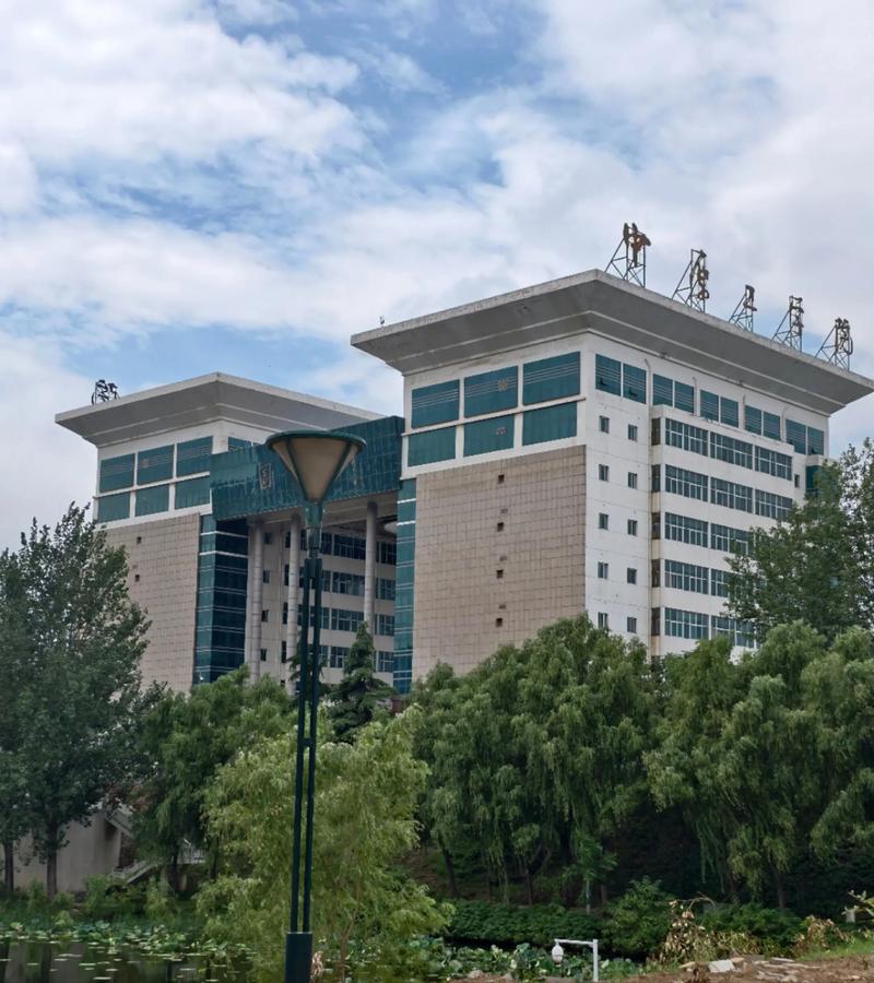 中原工学院2025单招-第1张图片-厚德教育培训