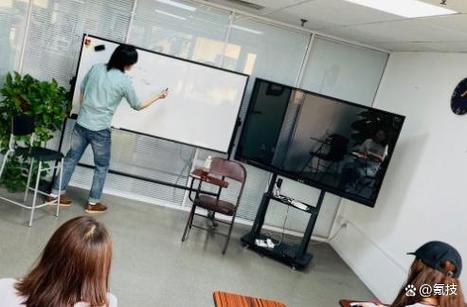 北京高端英语口语培训效果如何?-第2张图片-厚德教育培训 北京高端英语口语培训效果如何?-第2张图片-厚德教育培训