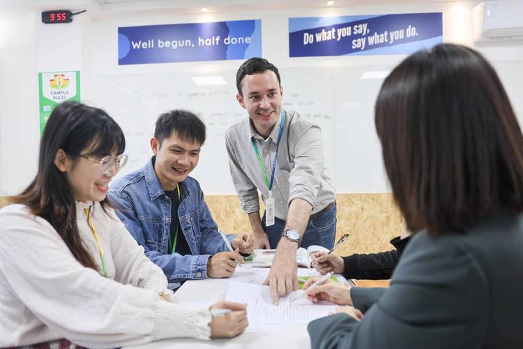 美国留学英语口语怎么快速提升?-第2张图片-厚德教育培训 美国留学英语口语怎么快速提升?-第2张图片-厚德教育培训